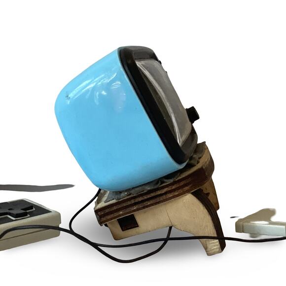 Silvergear® Mini TV Retro Video Game Console - Picture 5 of 8